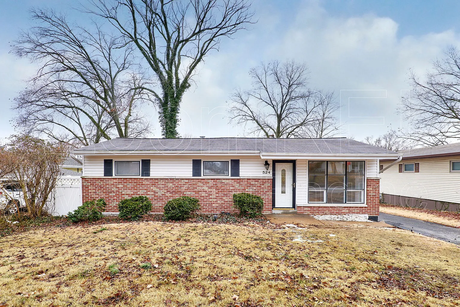 524 Acorn Dr photo 1