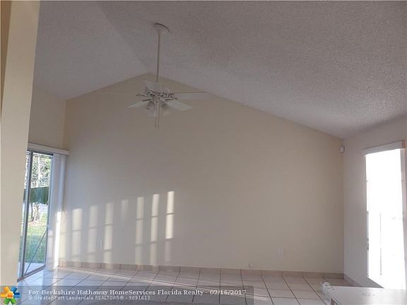 4th image of 1761 SW 84th Ave