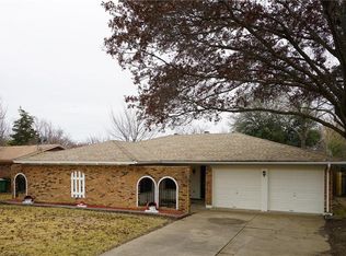 1914 Briar Meadow Dr, Arlington, TX 76014