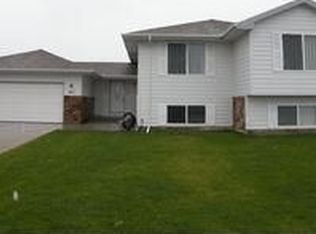 621 Platte Park Rd, Evansville, WY 82636