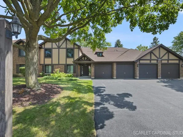 1497 Haverhill Dr APT B, Wheaton, IL 60189