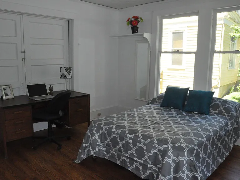 218 Delaware Ave #2 — Photo 3