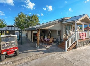 850 Buckboard Dr, Thayne, WY 83127