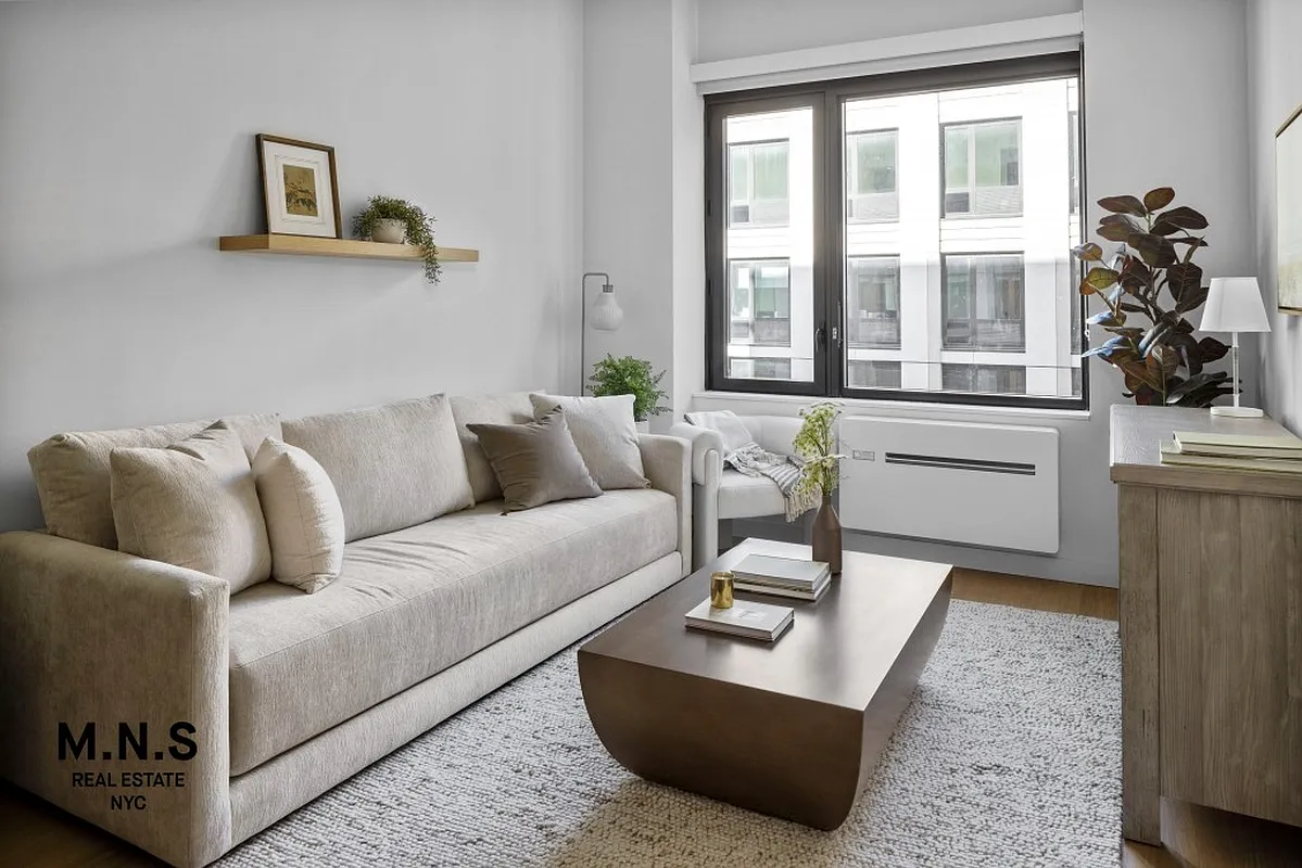 11 Ocean Parkway 523