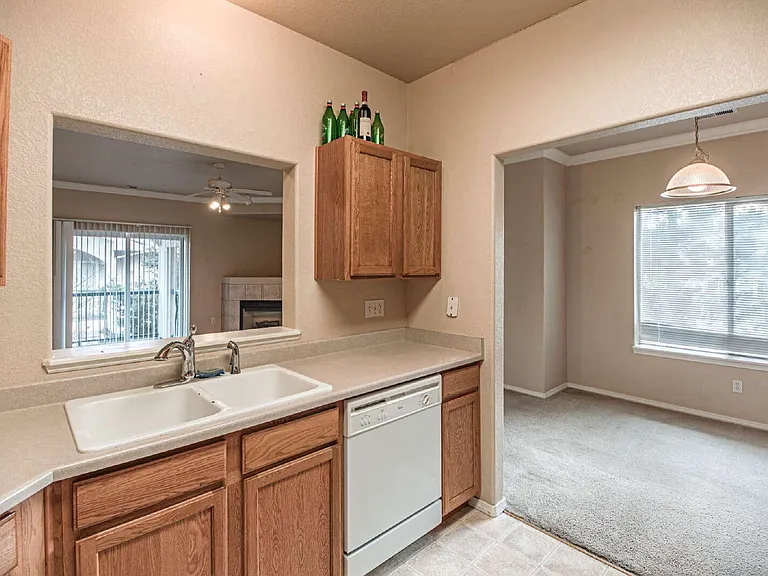 3080 Mandalay Grv #7 — Photo 21