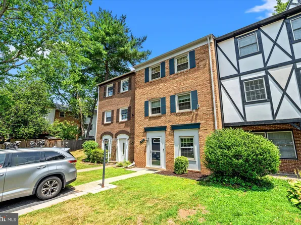 6163 Gothwaite Dr, Centreville, VA 20120