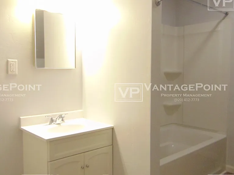 434 S Jackson St — Photo 9