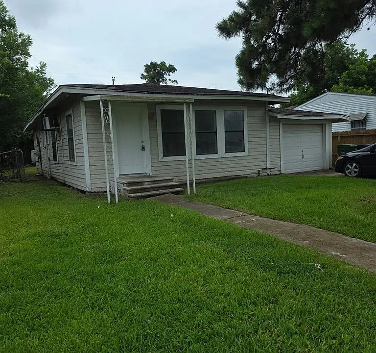 242 Bolden St