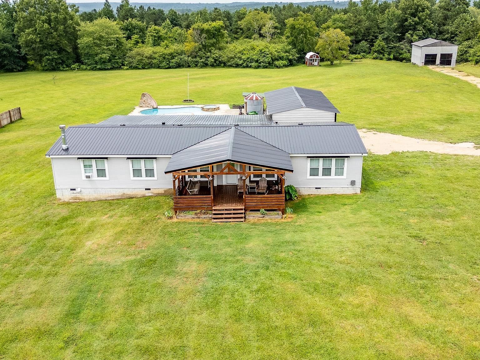 1115 County Road 142, Fort Payne, AL 35967 | Zillow