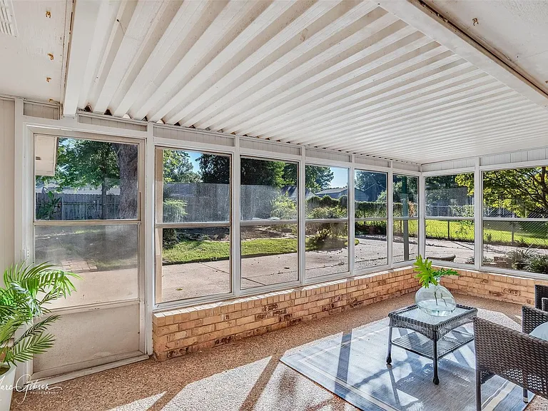 7617 Tampa Way — Photo 23