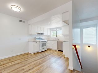 20814 Seine Ave APT B, Lakewood, CA 90715