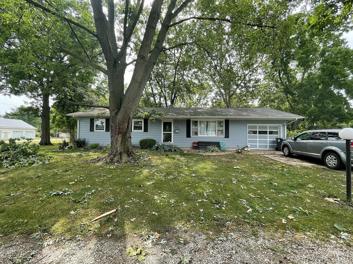 208 S Church St photo 1