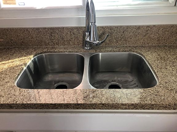 4th image of 10630 Crenshaw Blvd APT 4