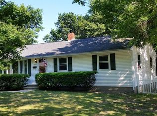 19 W Winkley St, Amesbury, MA 01913