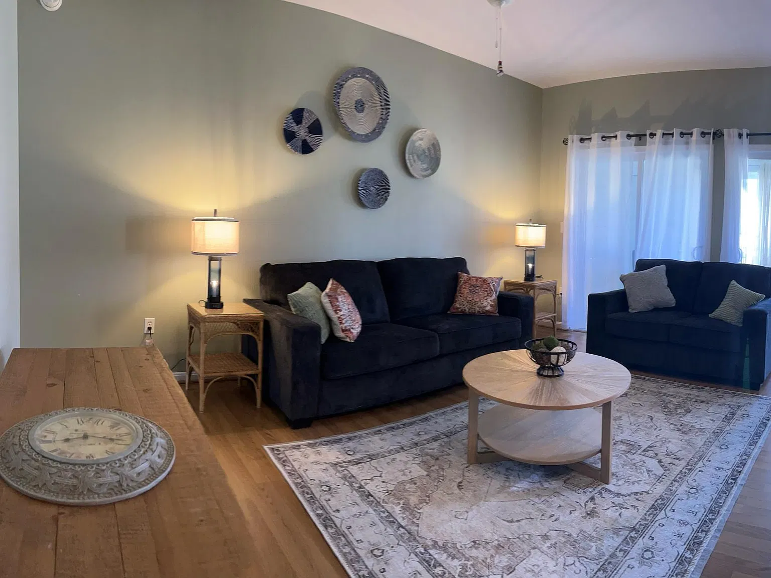 2 bed, 1521 sqft, $1,900 — Photo 3