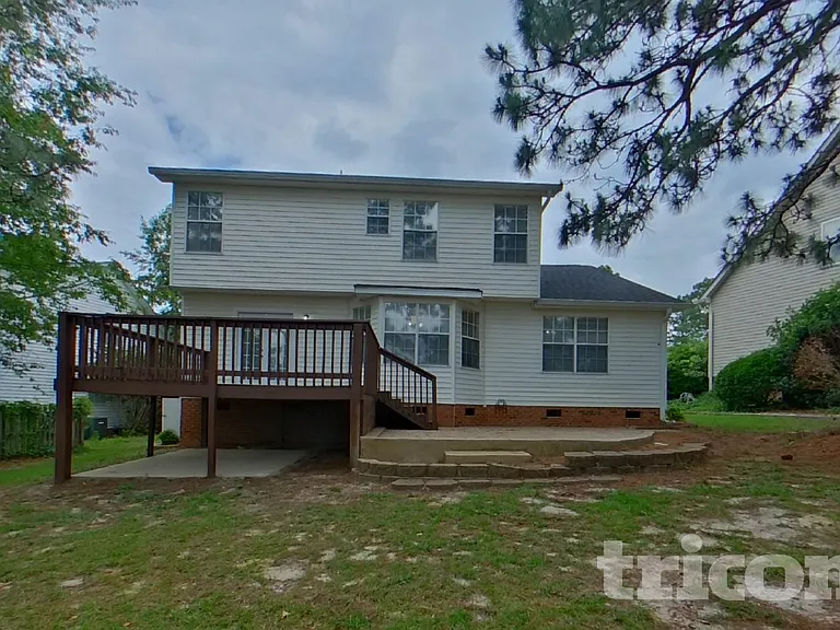 1105 Glendevon Cir — Photo 15