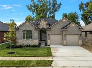 16468 Via Villagio, Macomb, MI 48042