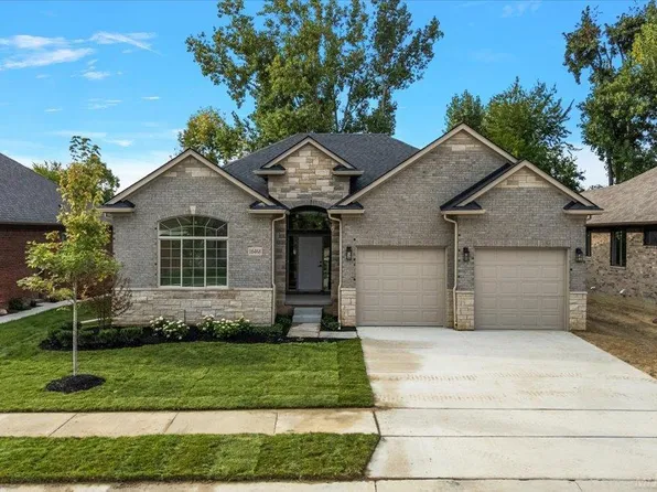 16468 Via Villagio, Macomb, MI 48042