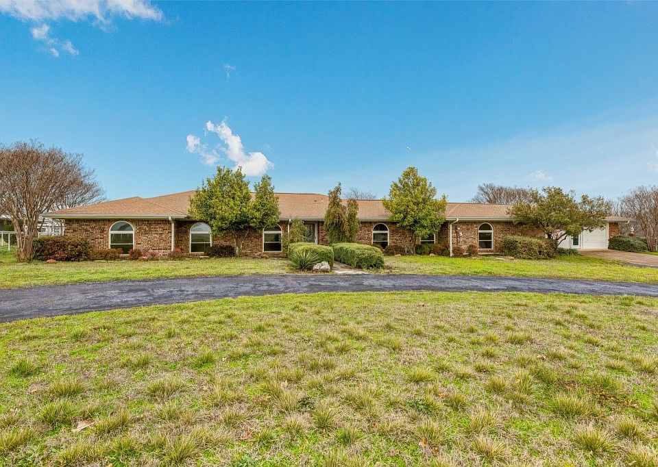 1st image of 2363 County Road 852 #B