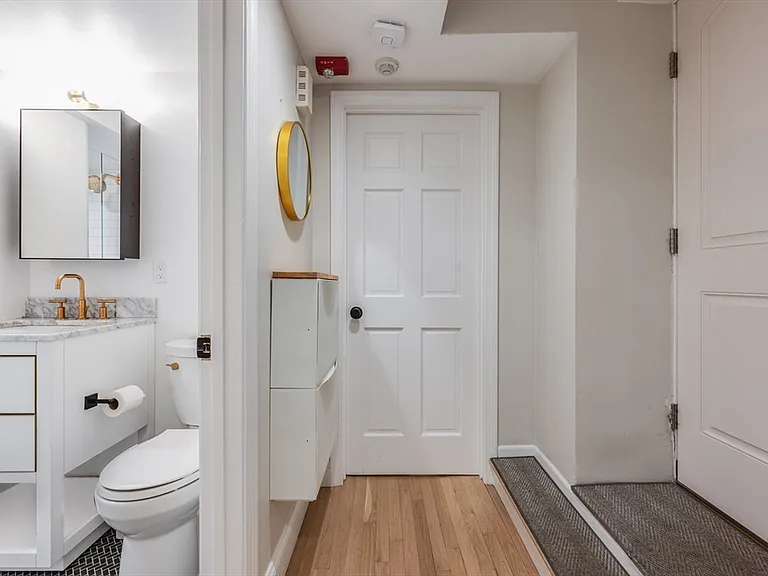 45 1/2 Garden St #45H — Photo 18