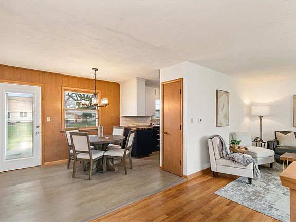 2nd image of 516 25th St