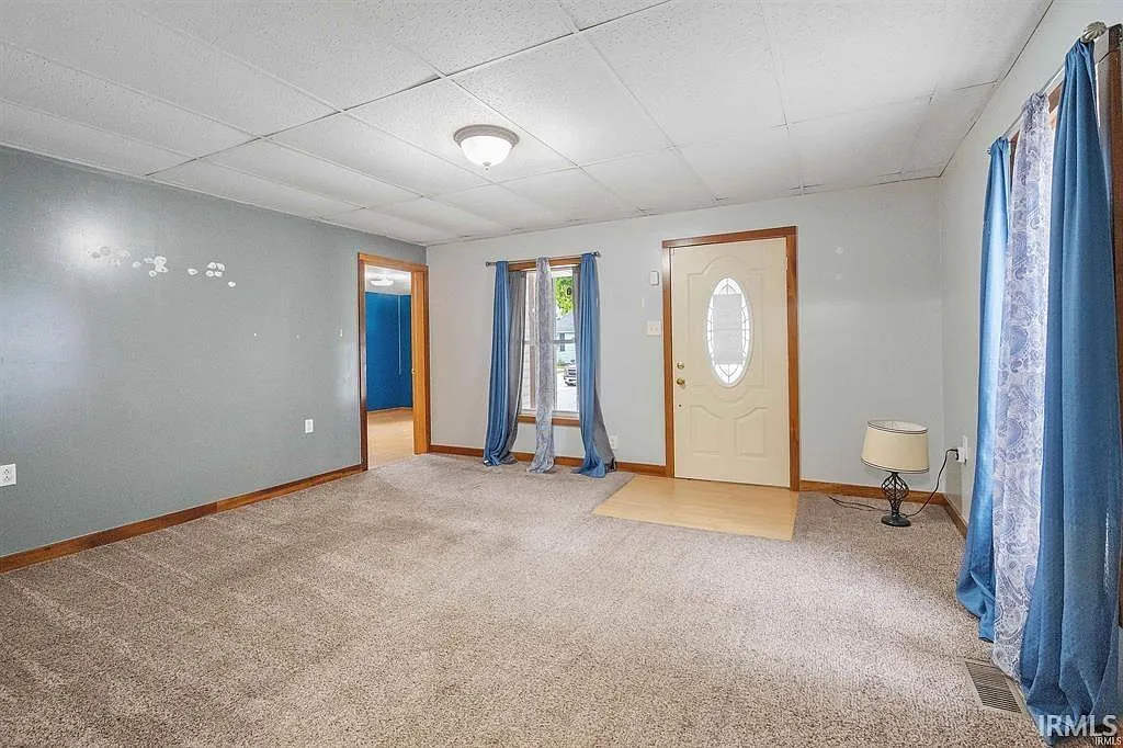 4 bed, 2.0 bath, 1919 sqft, $1,400 — Photo 3
