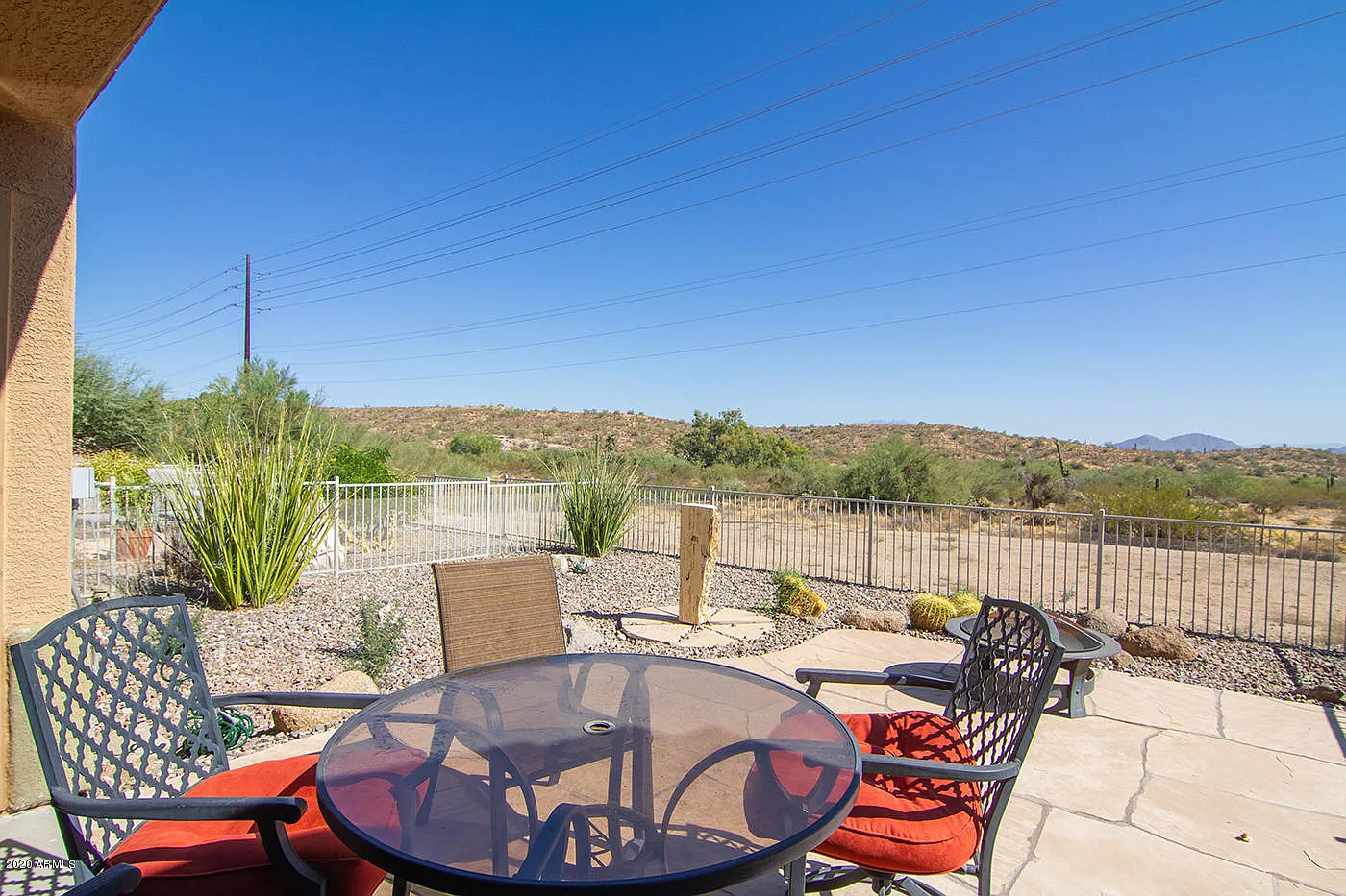 3 bed, 2.5 bath, 1828 sqft, $6,000 — Photo 1