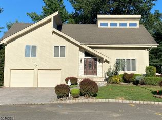 105 Reimar Ct, Union, NJ 07083