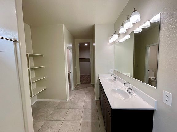 2nd image of 18563 W Desert Hollow Dr