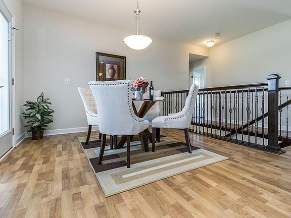5th image of 8779 Stoneberry Dr