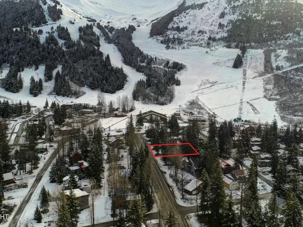 3050 Alyeska Hwy, Girdwood, AK 99587