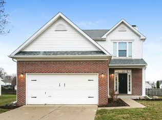 1066 Springwater Dr, Greenwood, IN 46143