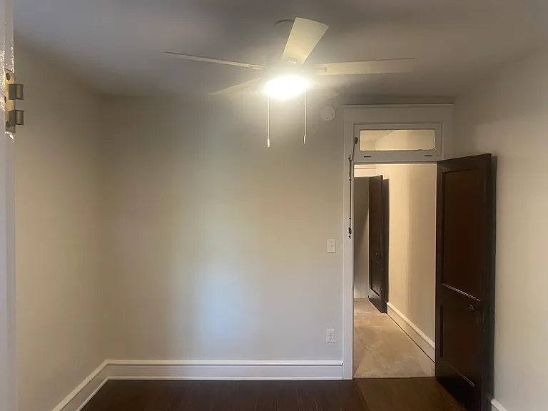 116 W Franklin St — Photo 12