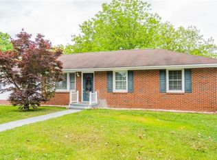 13422 Queen St, Disputanta, VA 23842