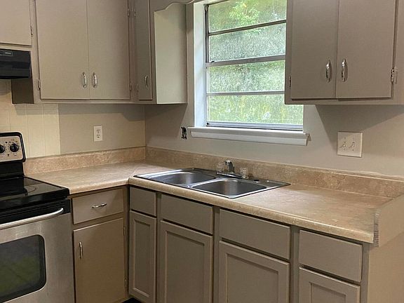 5th image of 2204 Briargate Dr