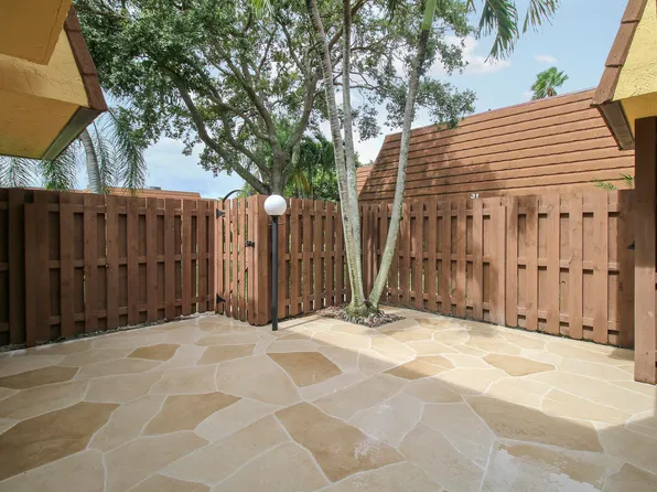 825 Center Street #30b, Jupiter, FL 33458