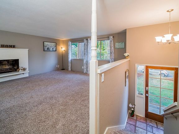 4th image of 4718 117th St NE