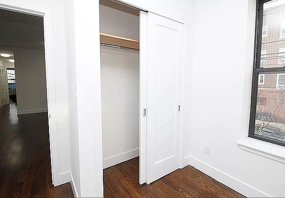 5th image of 3302 Ditmars Blvd APT 3