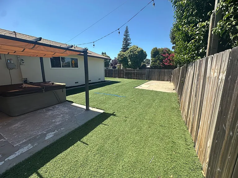 9101 Rosewood Dr — Photo 39