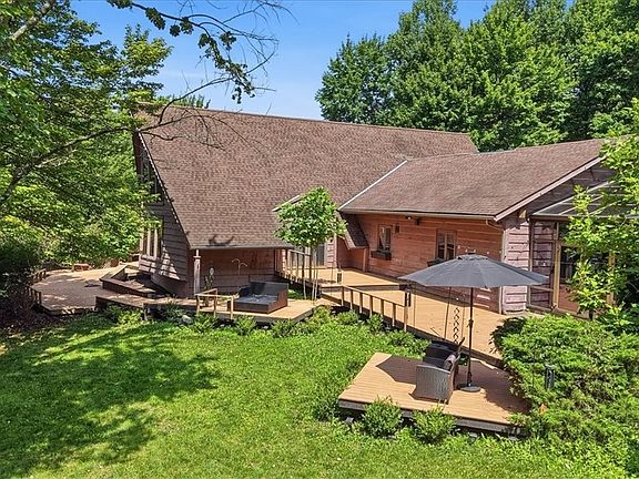 4th image of 1221 Wittmer Rd