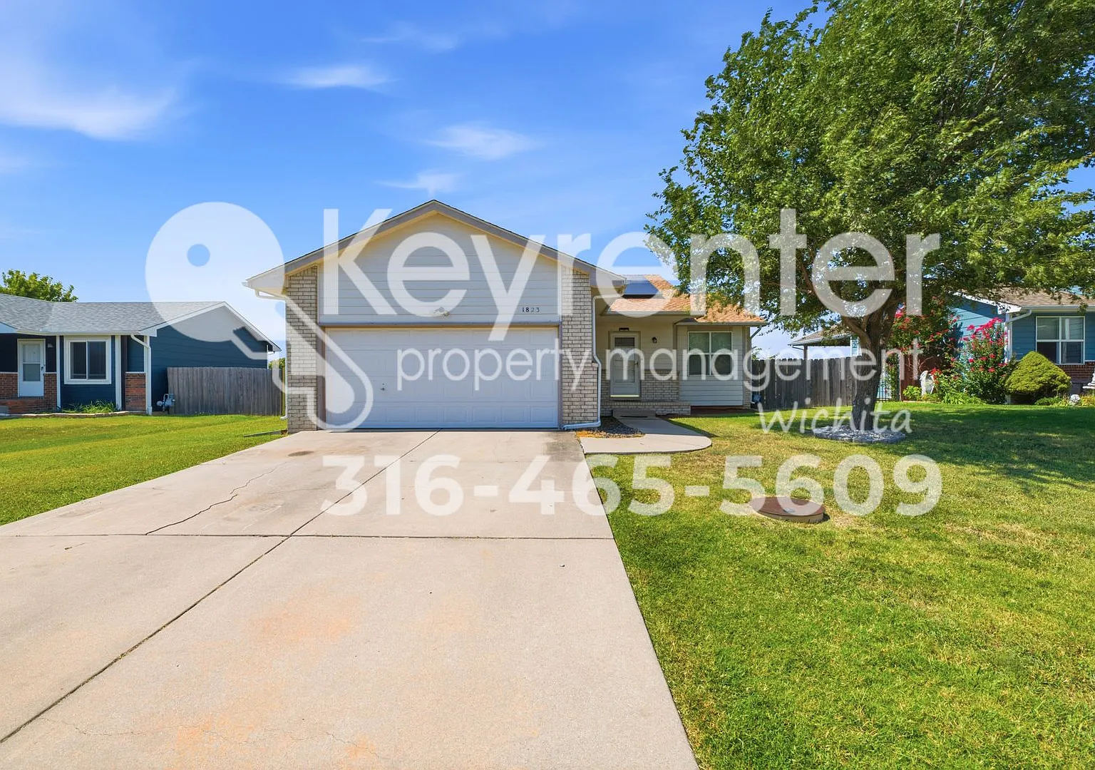 Spacious 4-Bedroom Home with Finished Basement & 2-Car Garage — Photo 1