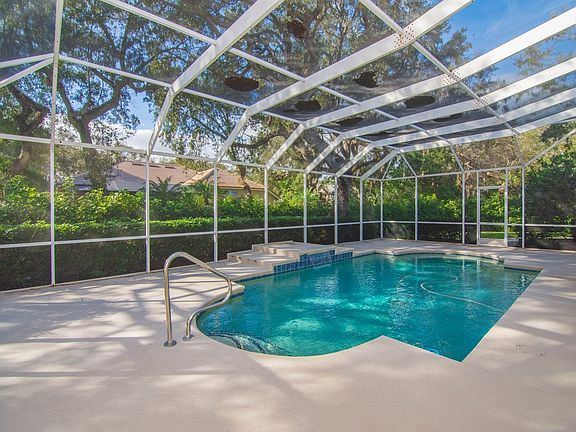 2nd image of 30 Laguna Ct