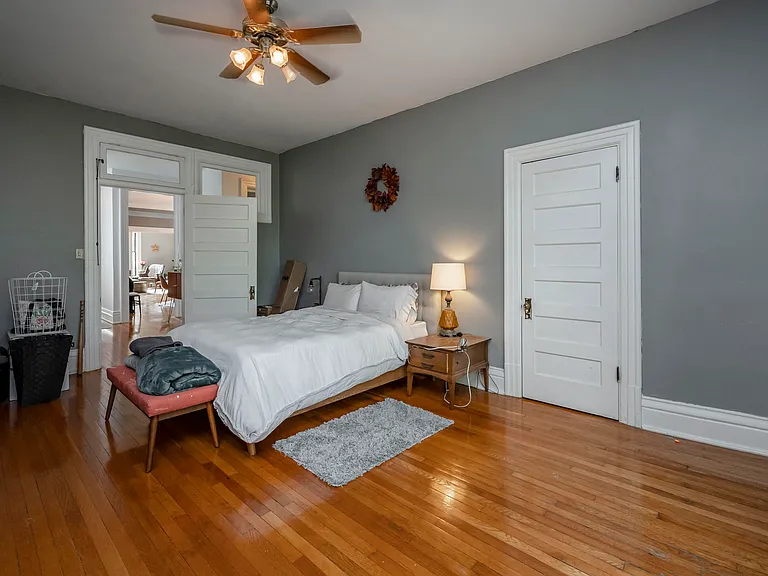 25 Hampton Ct #7 — Photo 38