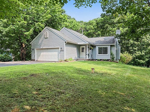 3rd image of 14940 Treevalley Dr NE
