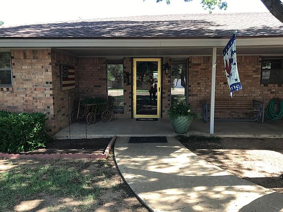 3rd image of 308 Parkwood Ln