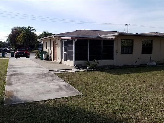 3rd image of 19018 Cochran Blvd