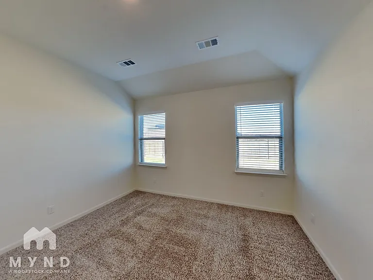 421 Micah Ln — Photo 7