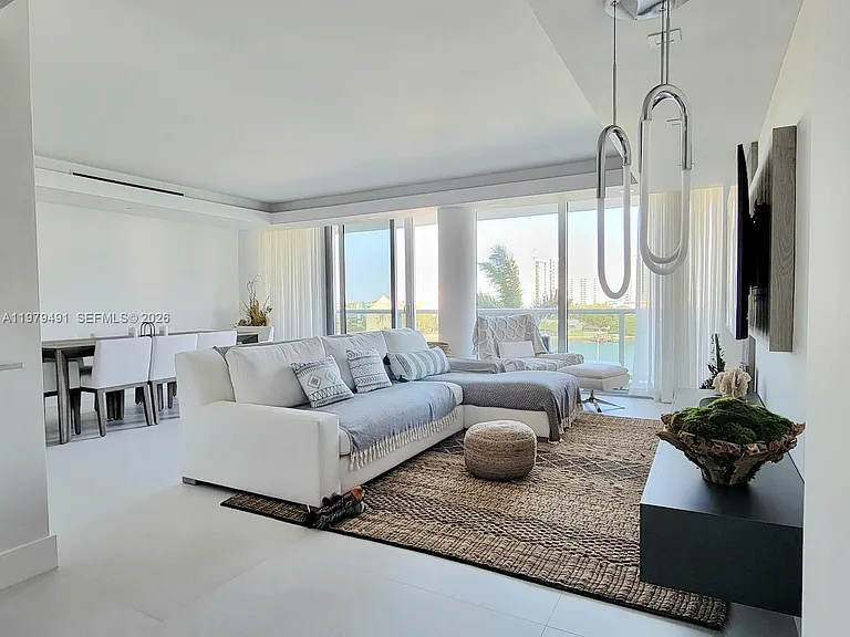 900 Bay Dr #524 — Photo 21