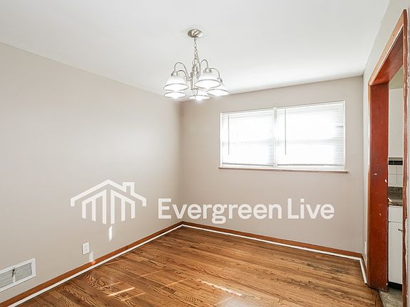 5th image of 5592 Sunnywoods Ln