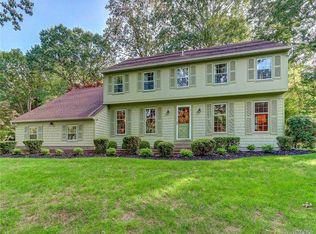 29 Mary Pitkin Path, Shoreham, NY 11786